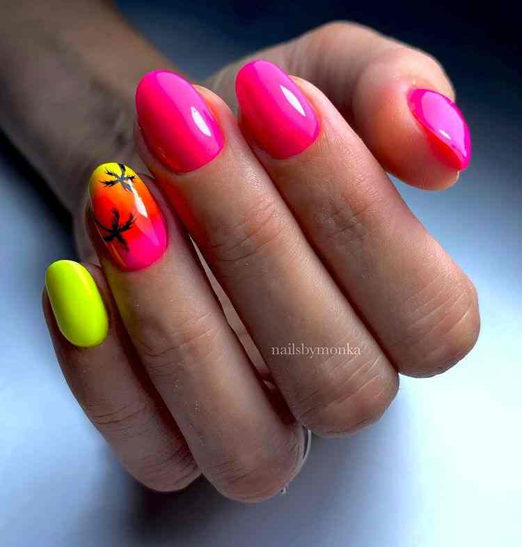 53+ Stunning Beach Nail Designs to Make Your Summer Fun and Cool