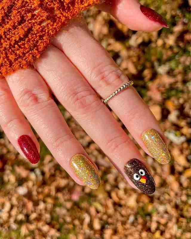 40+ Best Thanksgiving Nails For Fall Season 2023